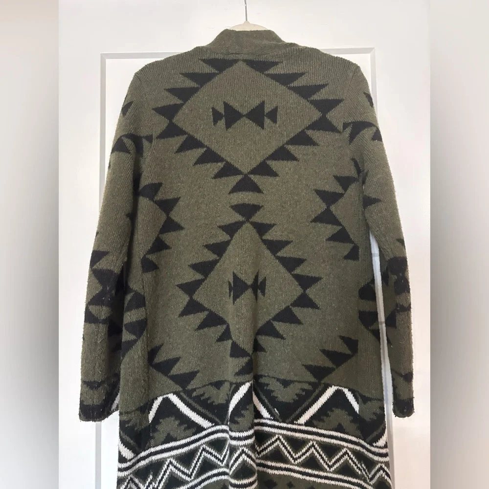 Frye Olive Green Aztec Cardigan‎ with pockets size Small